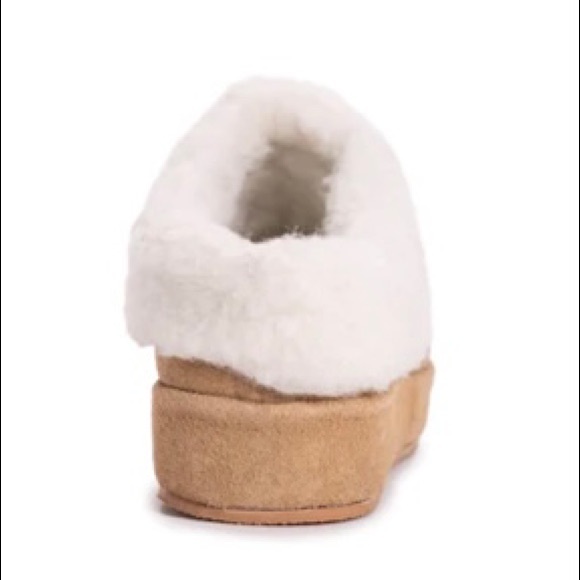Muk Luks Serafine Clogs - Picture 5 of 9